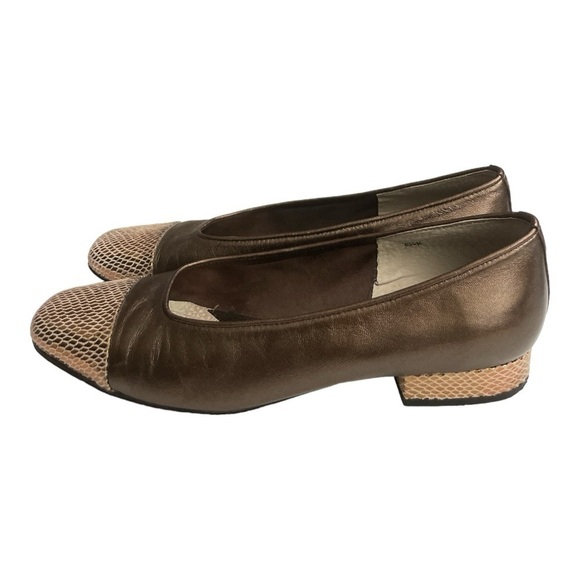 VANELi Womens Fc-313 Snake Ballet Flats Casual size 8.5M - Picture 1 of 13